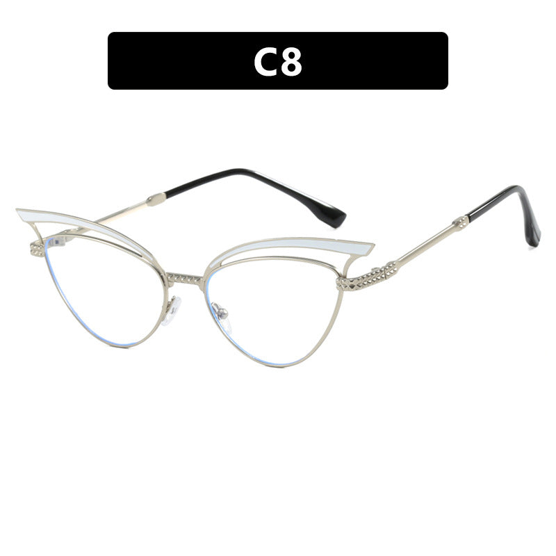 Cat eye hollow sunglasses European and American fashion sunglasses for women