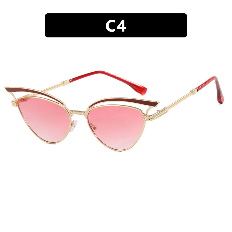 Cat eye hollow sunglasses European and American fashion sunglasses for women