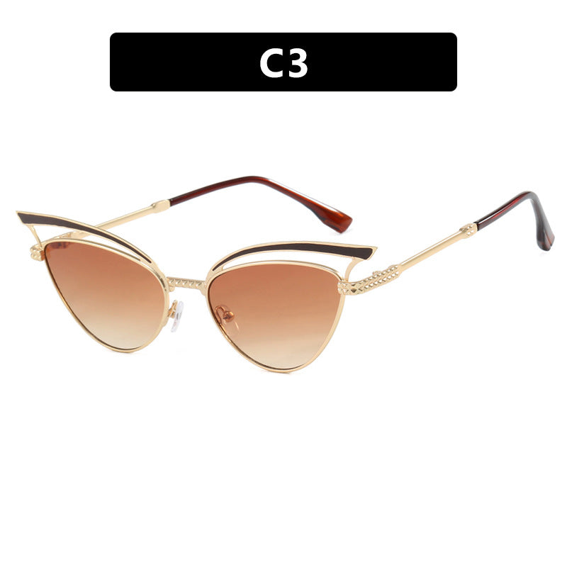 Cat eye hollow sunglasses European and American fashion sunglasses for women